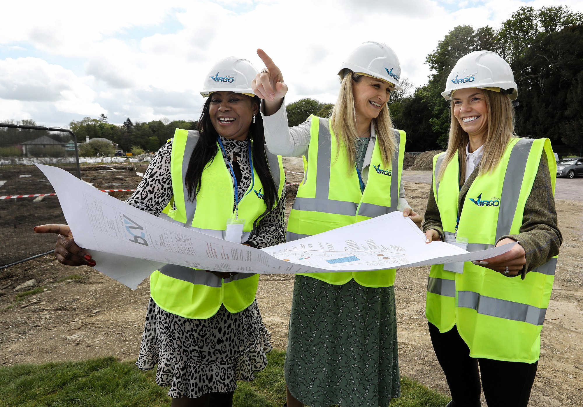 Dr. Shade Olajubu Clinical Director, Minister for Justice Helen Mc Entee TD and, Dr.Ita Forde Director of Services at the development of Nua's site in Co Meath. 