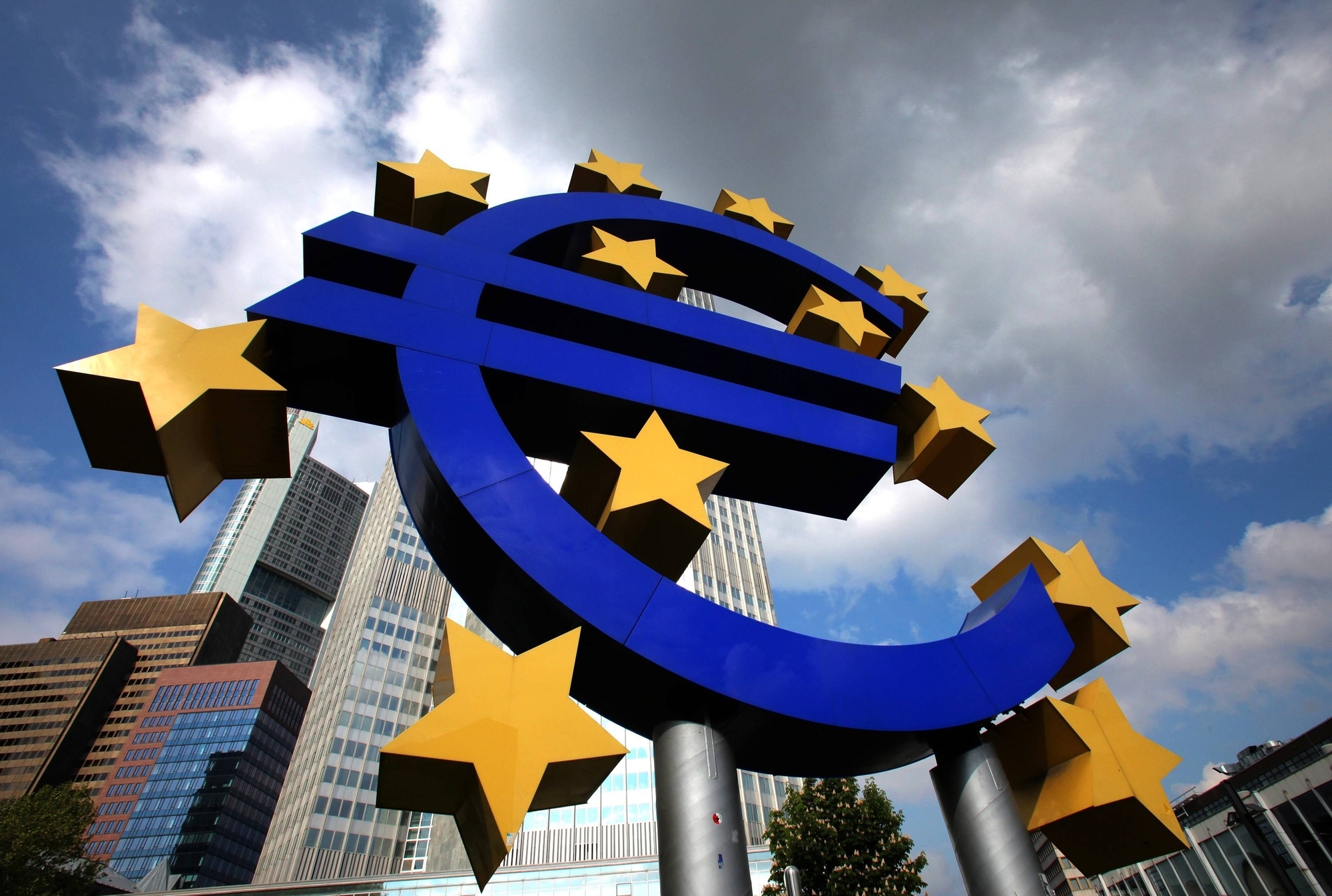 Financial pain for mortgage holders as ECB increases interest rates by 0.5%