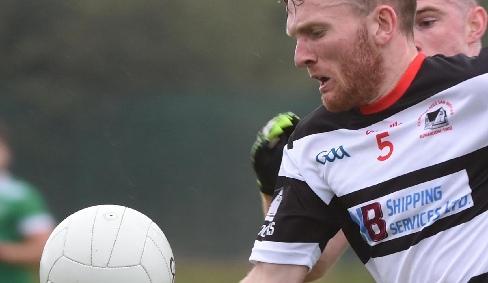  Dave Dunlea of St Nicks, who got off to a winning start in the Cork IAFC. Picture: Larry Cummins