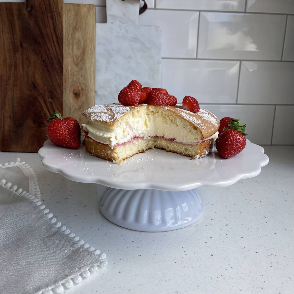 Cakestand by Lil &amp; Co home, €38.40.