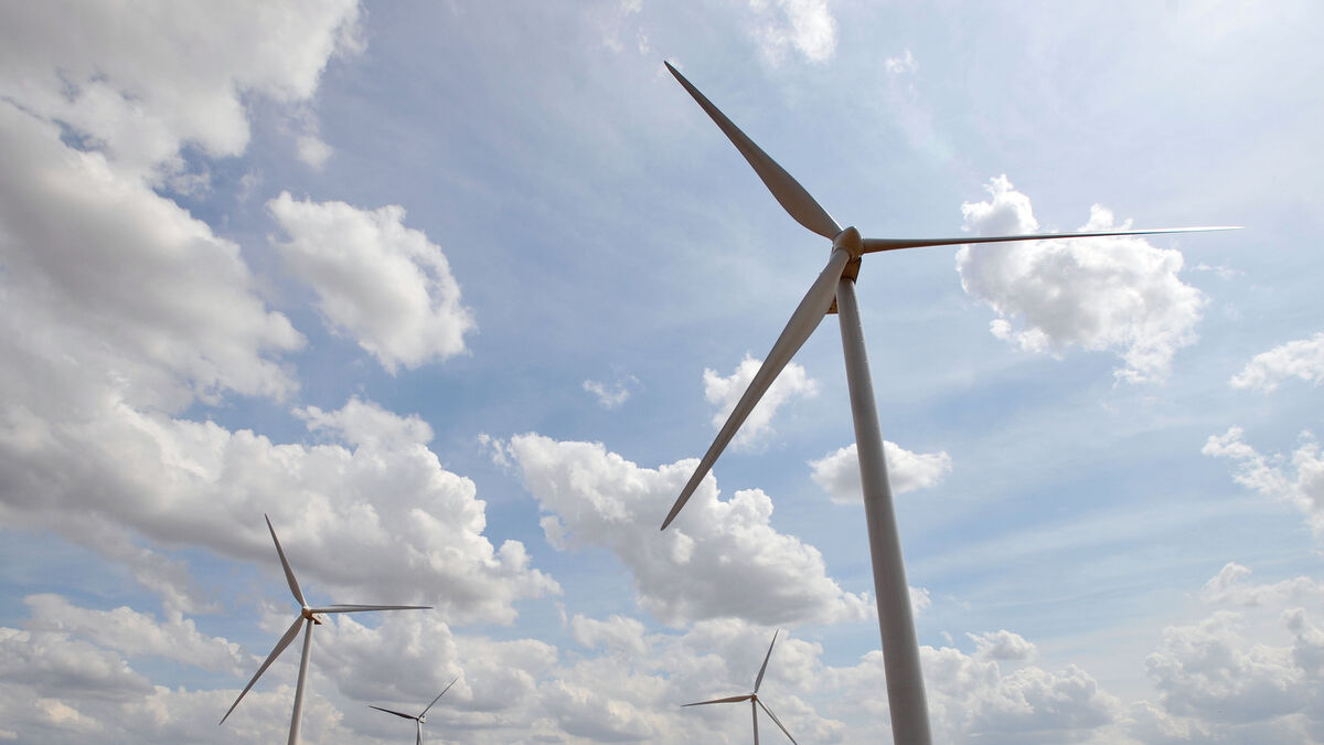 Cathal Ryan: Ireland's focus shifts to hydrogen amid energy crisis - Vimarsana News