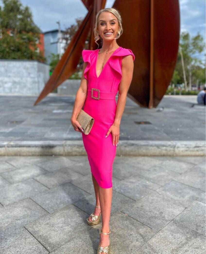 Fitness influencer Nathalie Lennon wore Fuschia pink. Picture: @nathalielennon_ via Instagram