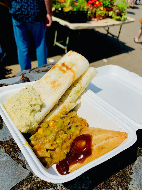 Dosa with coconut chutney, veg masala and samosa.