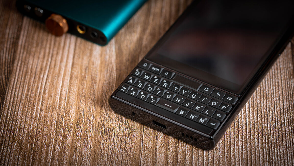 Unihertz Titan Slim comes with 6GB of RAM and 256GB of storage. Picture: Noel Campion