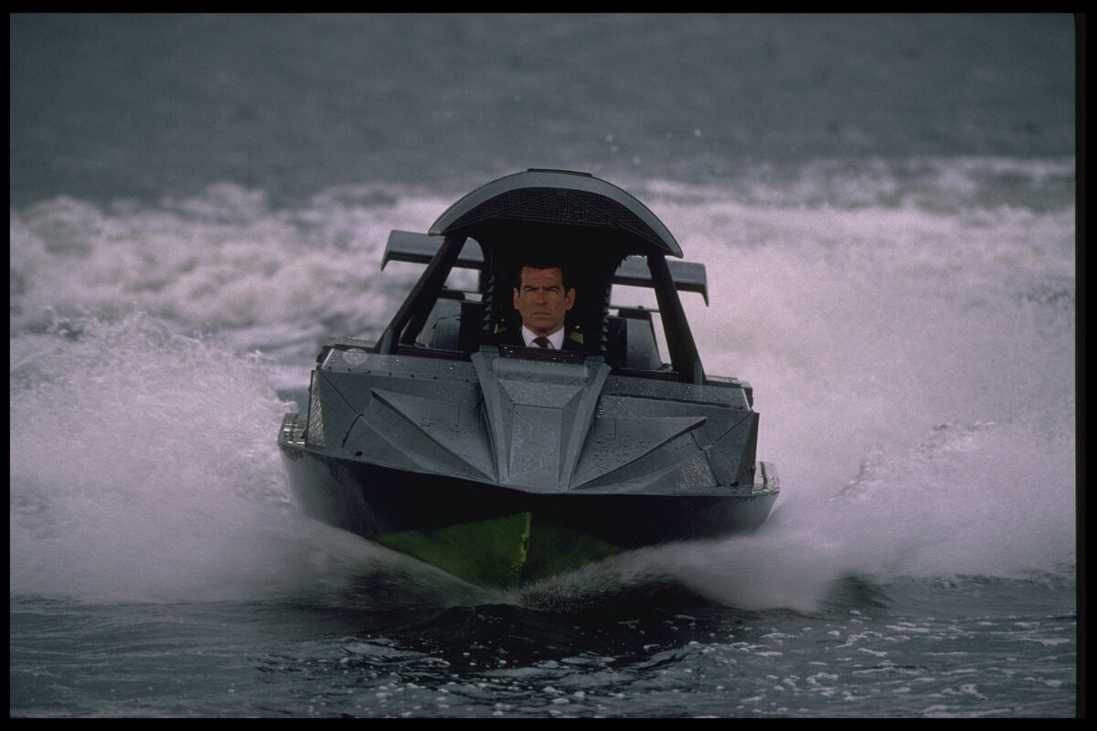 The World is Not Enough Q jet boat with Pierce Brosnan as James Bond. © 1999 Danjaq, LLC and United Artists Corporation
