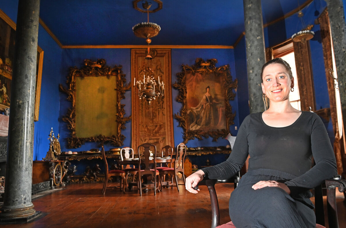 Julie Shelswell-White in the Blue room at Bantry House in Bantry Co. Cork. Picture; Eddie O'Hare Julie Shelswell-White in the Blue room at Bantry House in Bantry Co. Cork. Picture; Eddie O'Hare
