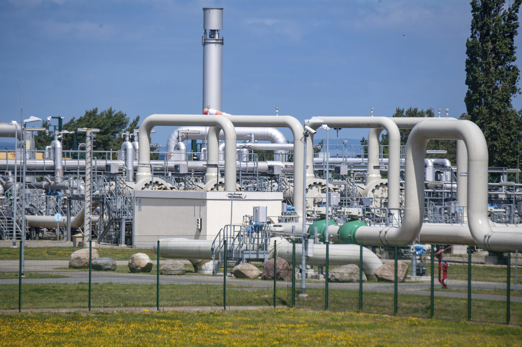 What happens if Europe's gas is cut off this winter? 