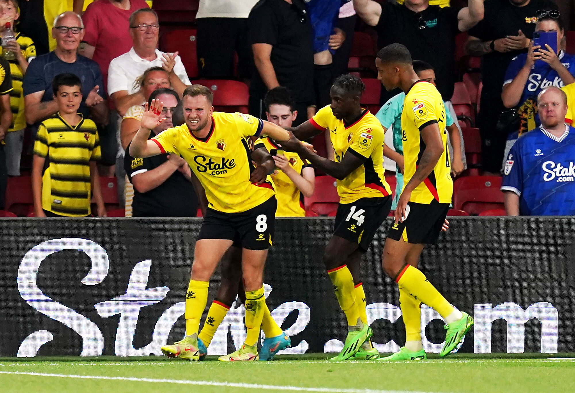 Cleverley fires Watford to top of Championship 