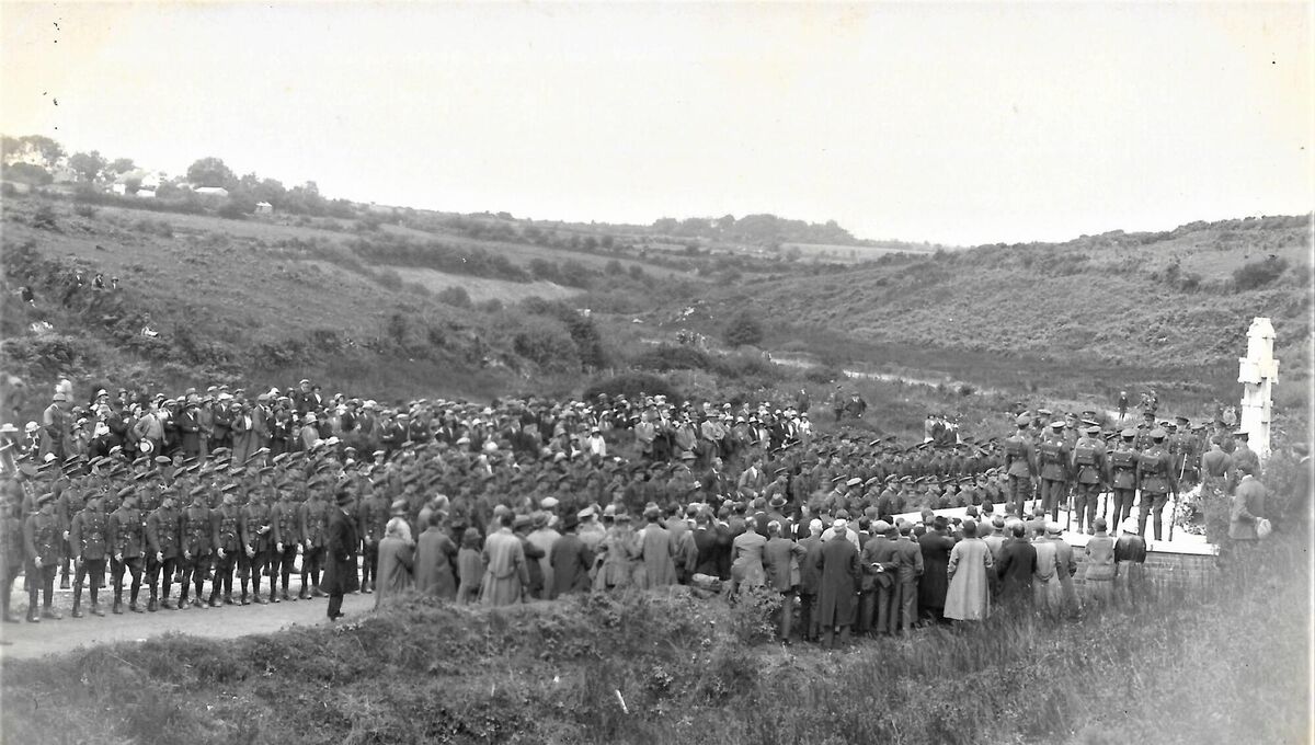 Image of the 1924 Béal na Bláth commemorations, courtesy of Noel Scannell.