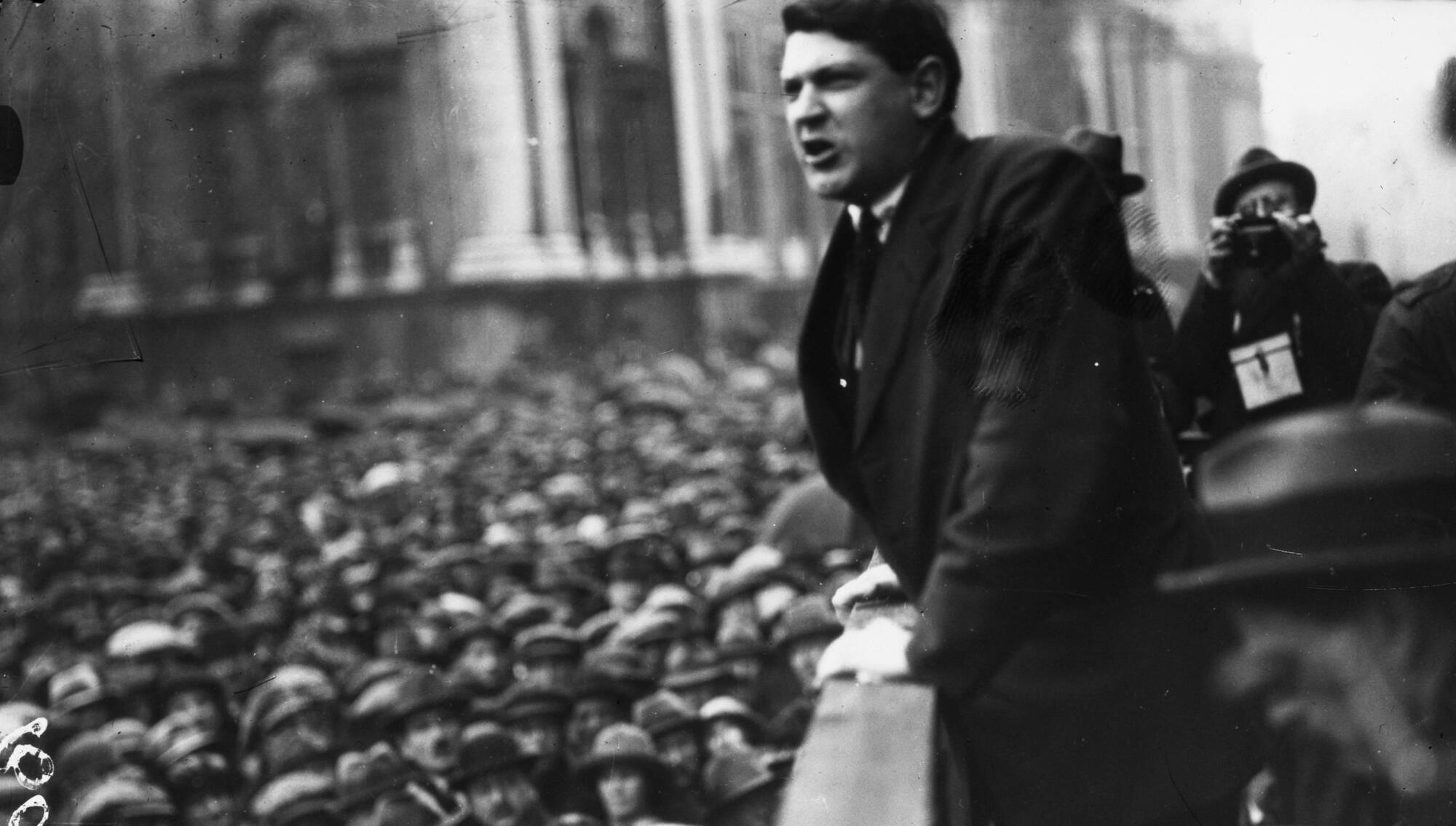 Mick Clifford: Collins and Griffith legacies inadequately commemorated