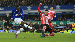 United seal £75m swoop for Lukaku
