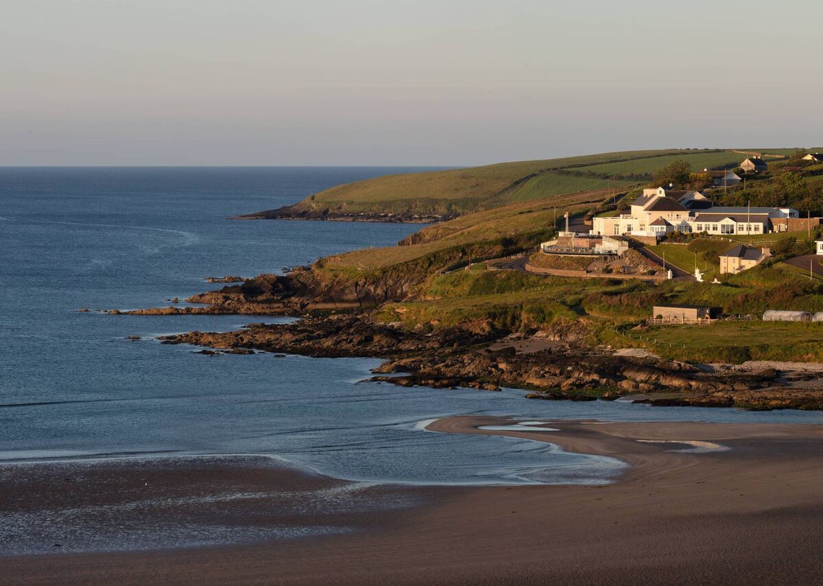 Dunmore House: a shout away from a selection of beaches Dunmore House: a shout away from a selection of beaches