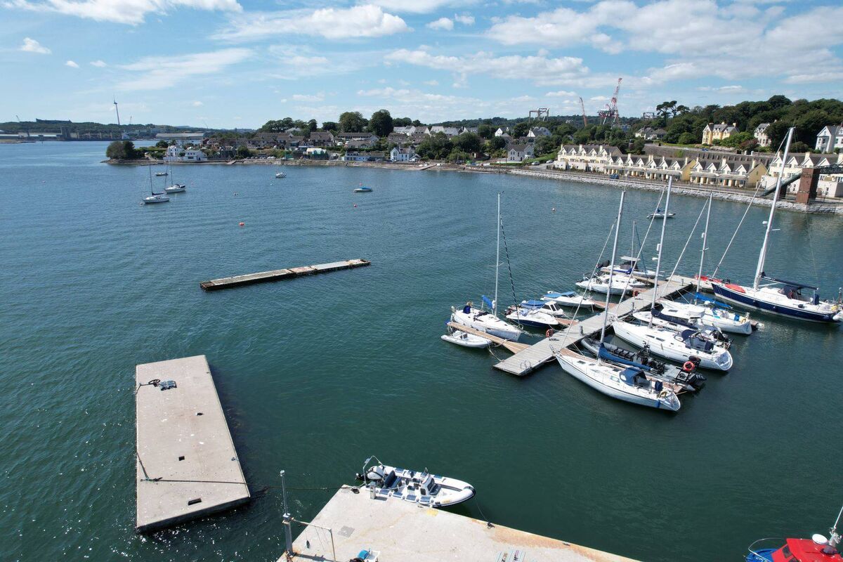 The water is a stone's throw away from The Moorings.