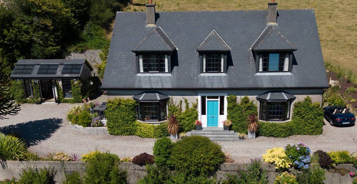 Home has a detached separate multi-purpose room with solar panels for the property's water heating