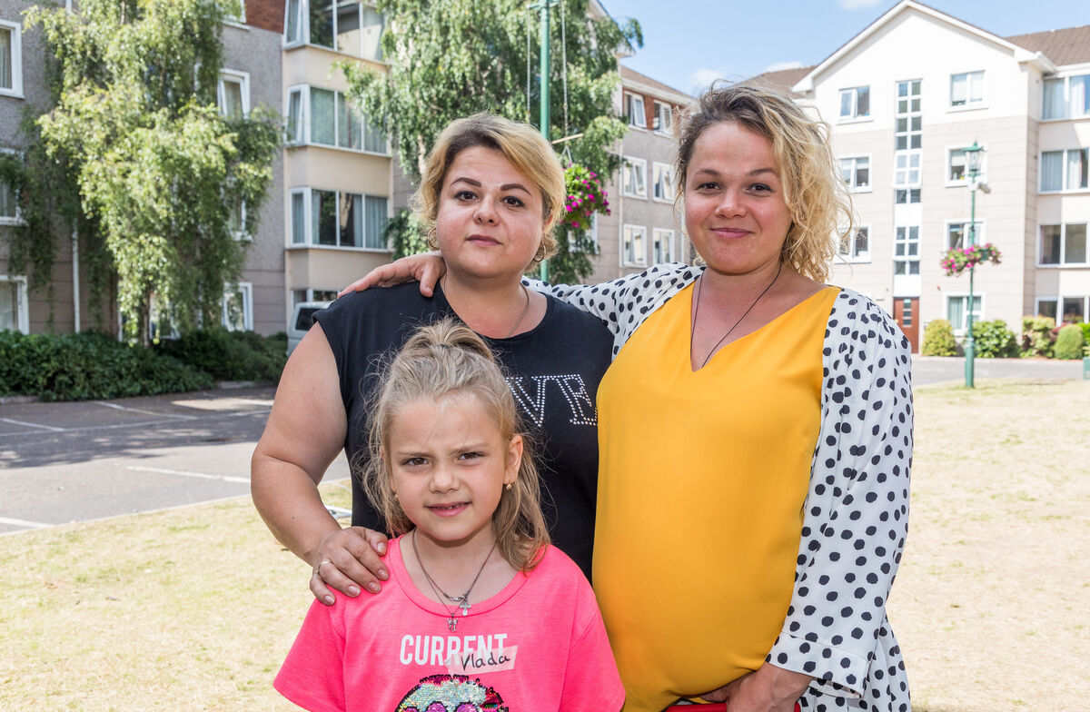Ukrainian refugees Oxana Savela with her daughter Vlada and her sister Polina Movhav.  Picture: David Creedon