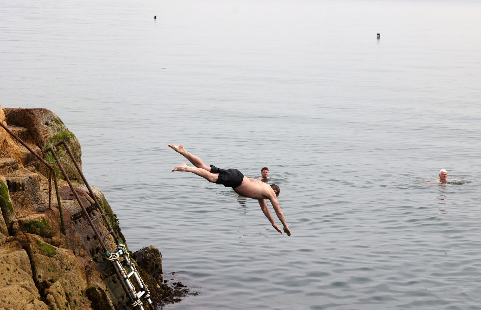 Government wants year-round water quality research for sea swimmers 