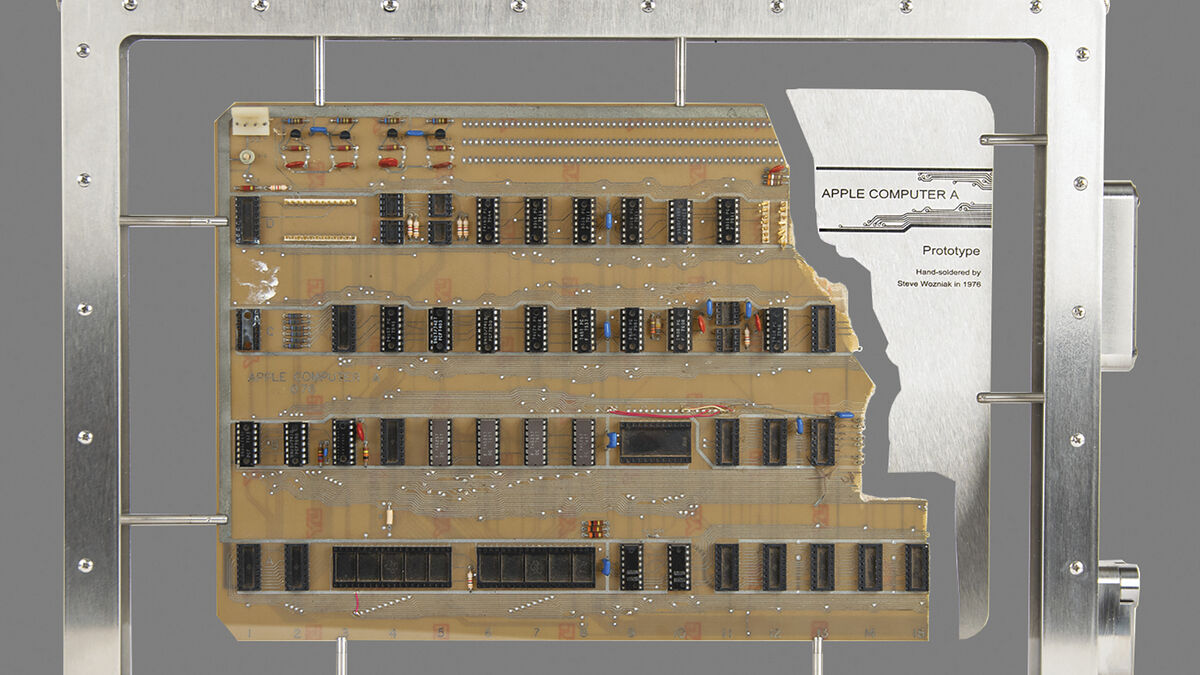Steve Jobs' Apple-1 computer prototype auctioned for nearly $700,000 - Vimarsana News