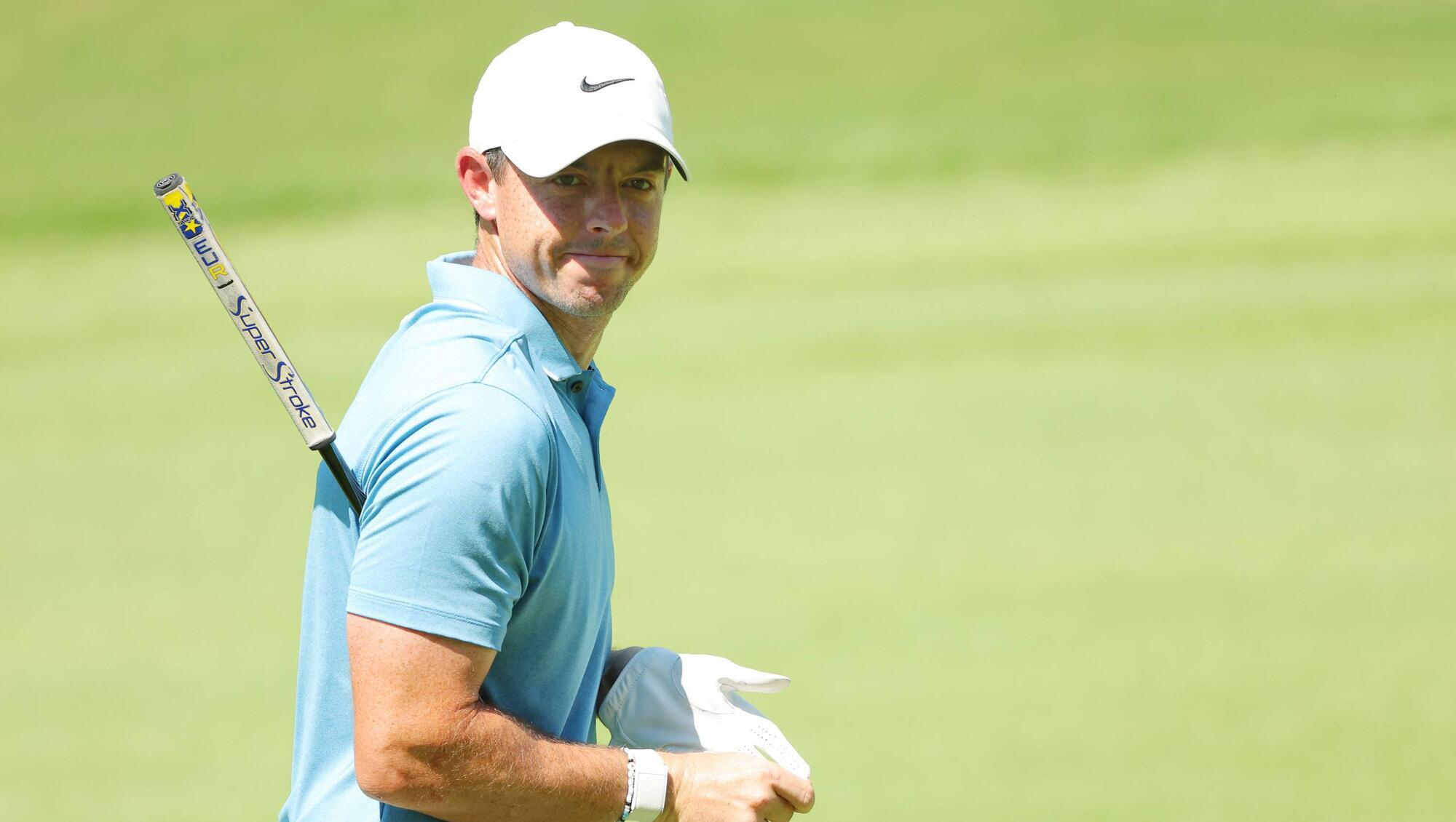 Rory McIlroy gets himself into the mix as storms hit Tour Championship