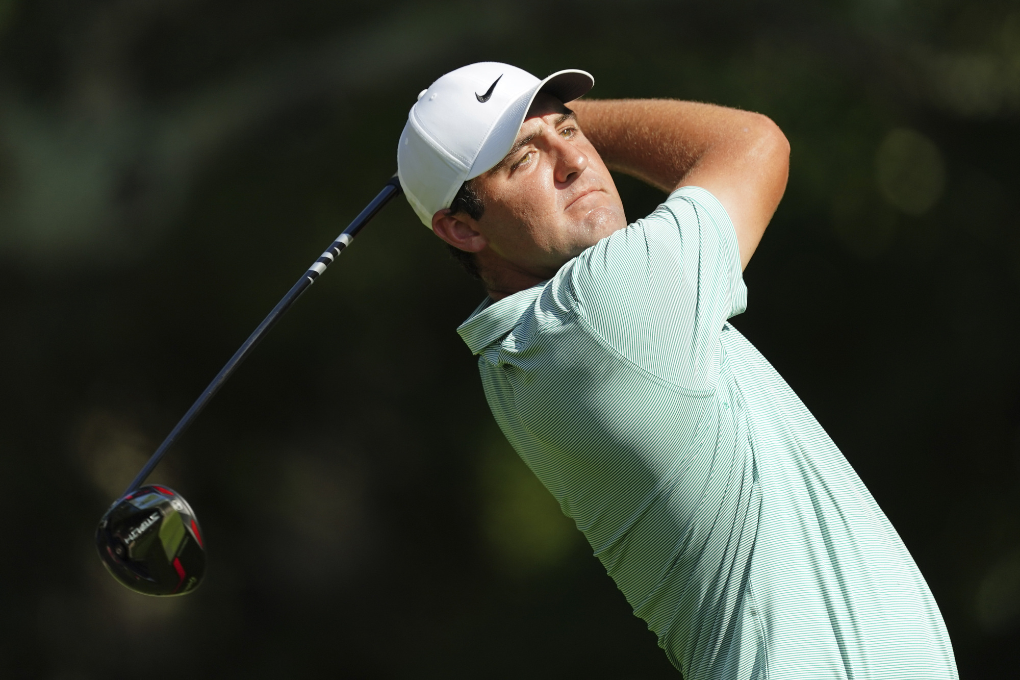 Rory McIlroy up to second but six shots behind Scottie Scheffler