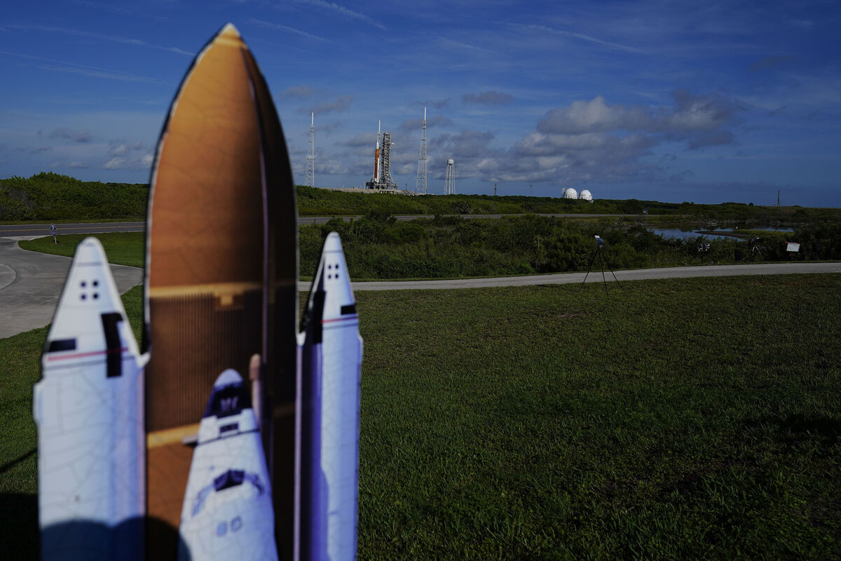 The new NASA moon rocket is seen on Launch Pad 39-B at the Kennedy Space Center, Saturday, Aug. 27, 2022, in Cape Canaveral, Fla. The Artemis mission launch is scheduled for Monday Aug. 29. (AP Photo/Brynn Anderson)