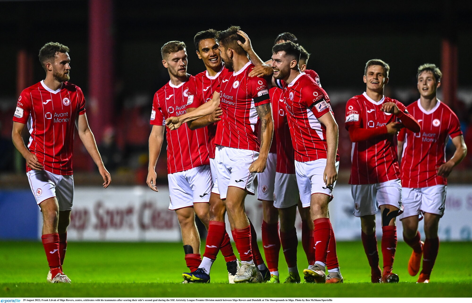 Dundalk’s fading title hopes dented by slick Sligo