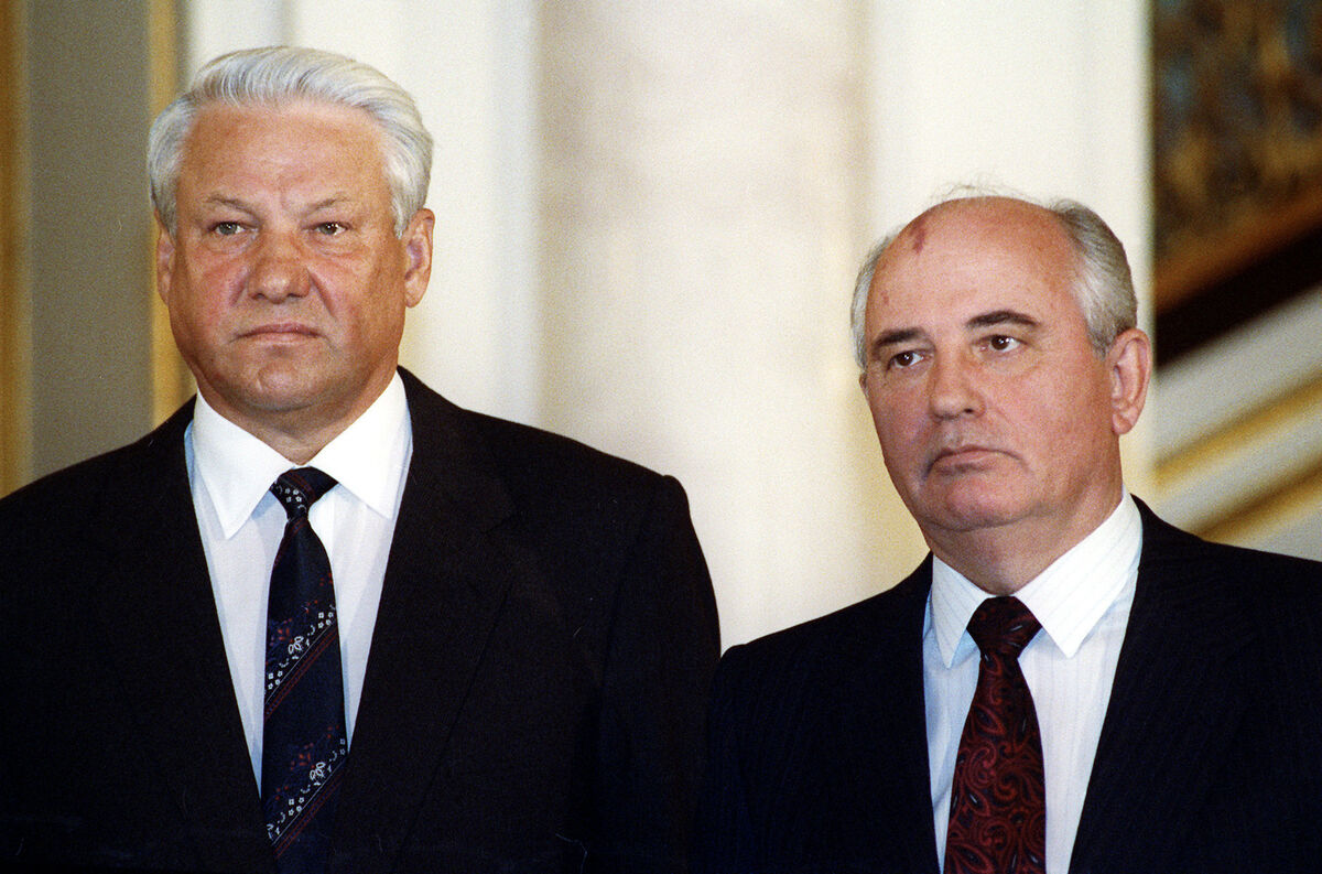 Former Soviet President Mikhail Gorbachev, right, stands with Russian President Boris Yeltsin in Moscow, Russia in this 1991 photo. Picture: AP Photo/Alexander Zemlianichenko, File Former Soviet President Mikhail Gorbachev, right, stands with Russian President Boris Yeltsin in Moscow, Russia in this 1991 photo. Picture: AP Photo/Alexander Zemlianichenko, File
