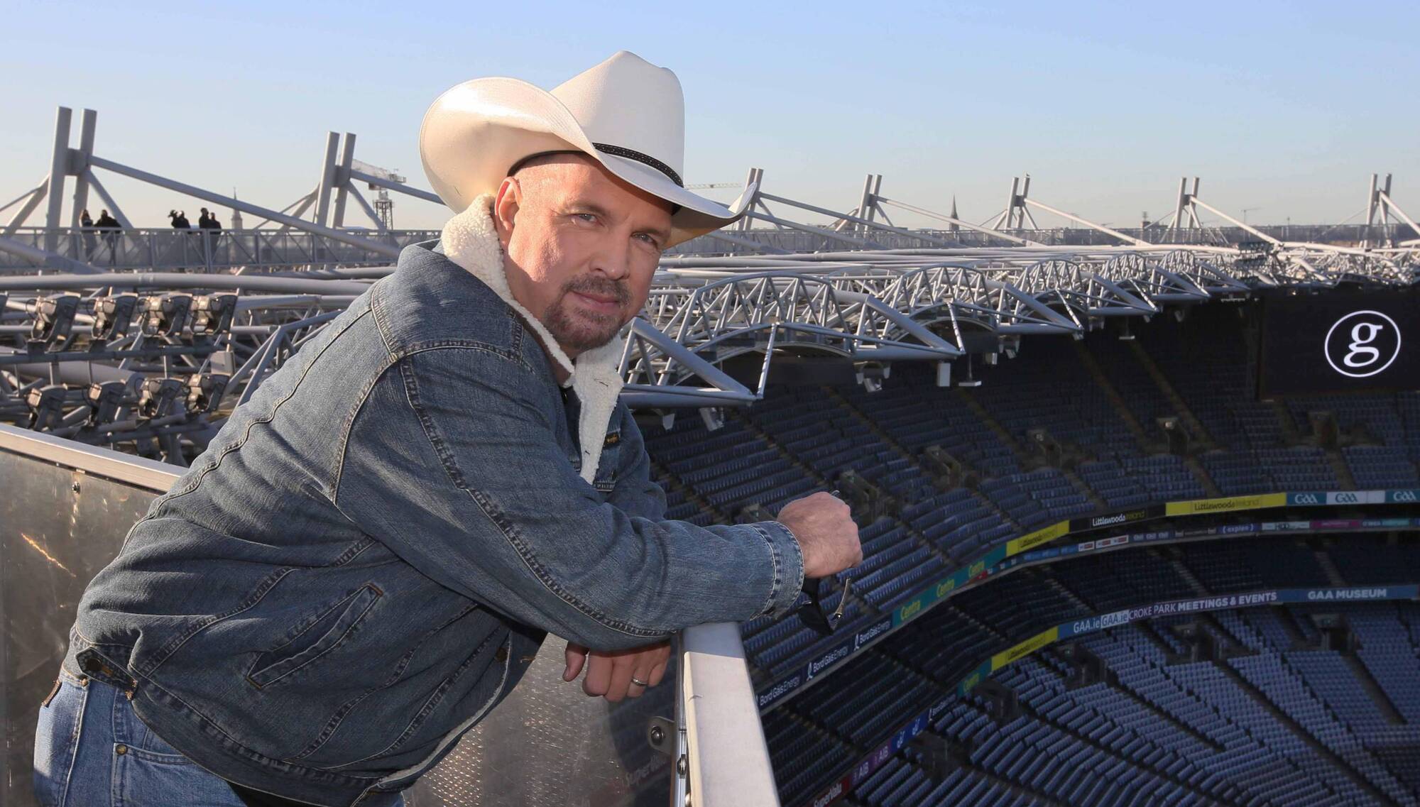 Séamas O'Reilly: Garth Brooks is a winking colossus, a playful God in quintuple denim