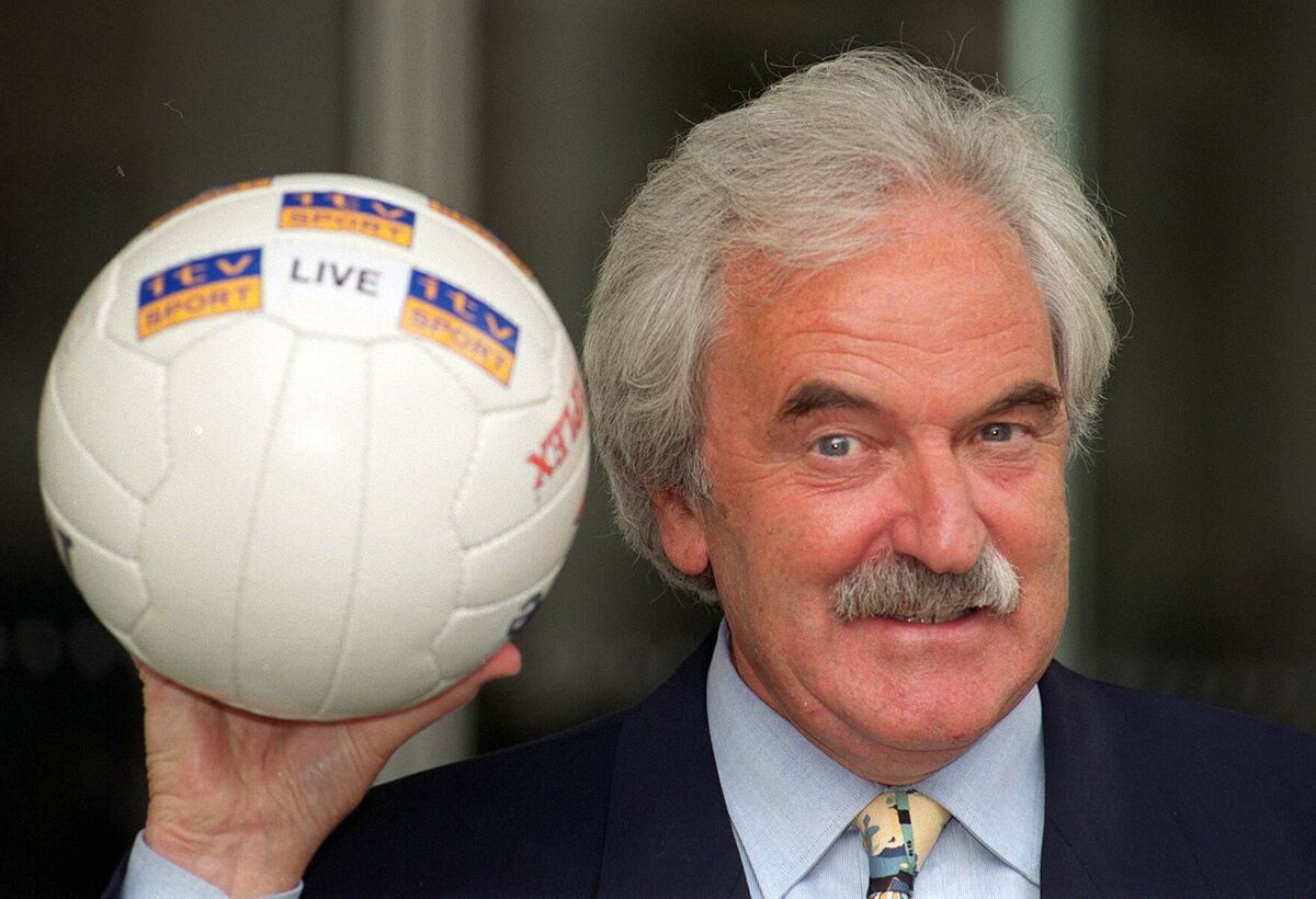 Des Lynam. Des Lynam.
