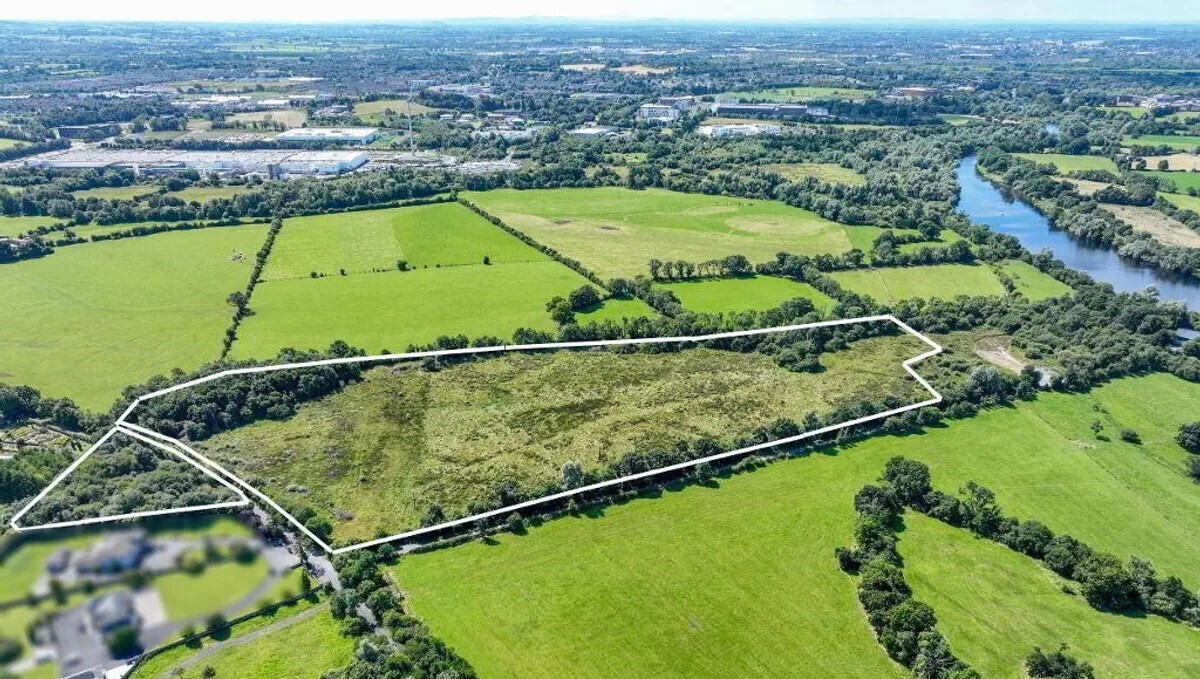 18.5-acre holding close to university to attract educated bids