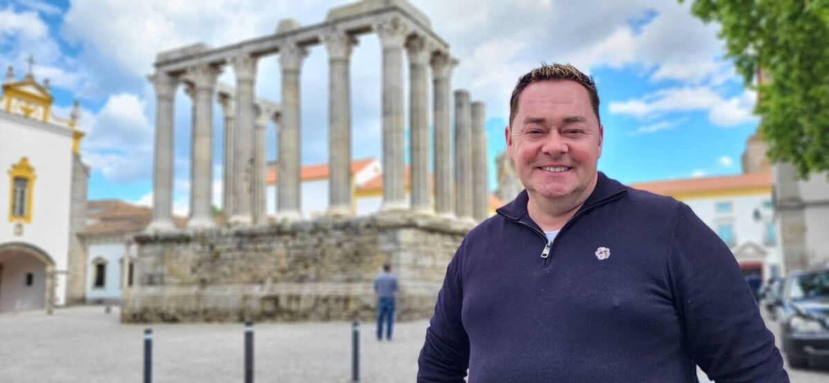 Neven Maguire is back with a brand new six-part series of his popular Food Trails programmes, and this year his travels take him from Faro in the South of Portugal to the Douro Valley in the North of the country. 
