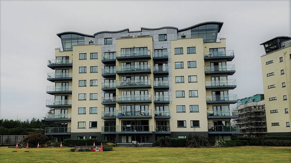 The Kingfisher, Jacob's Island