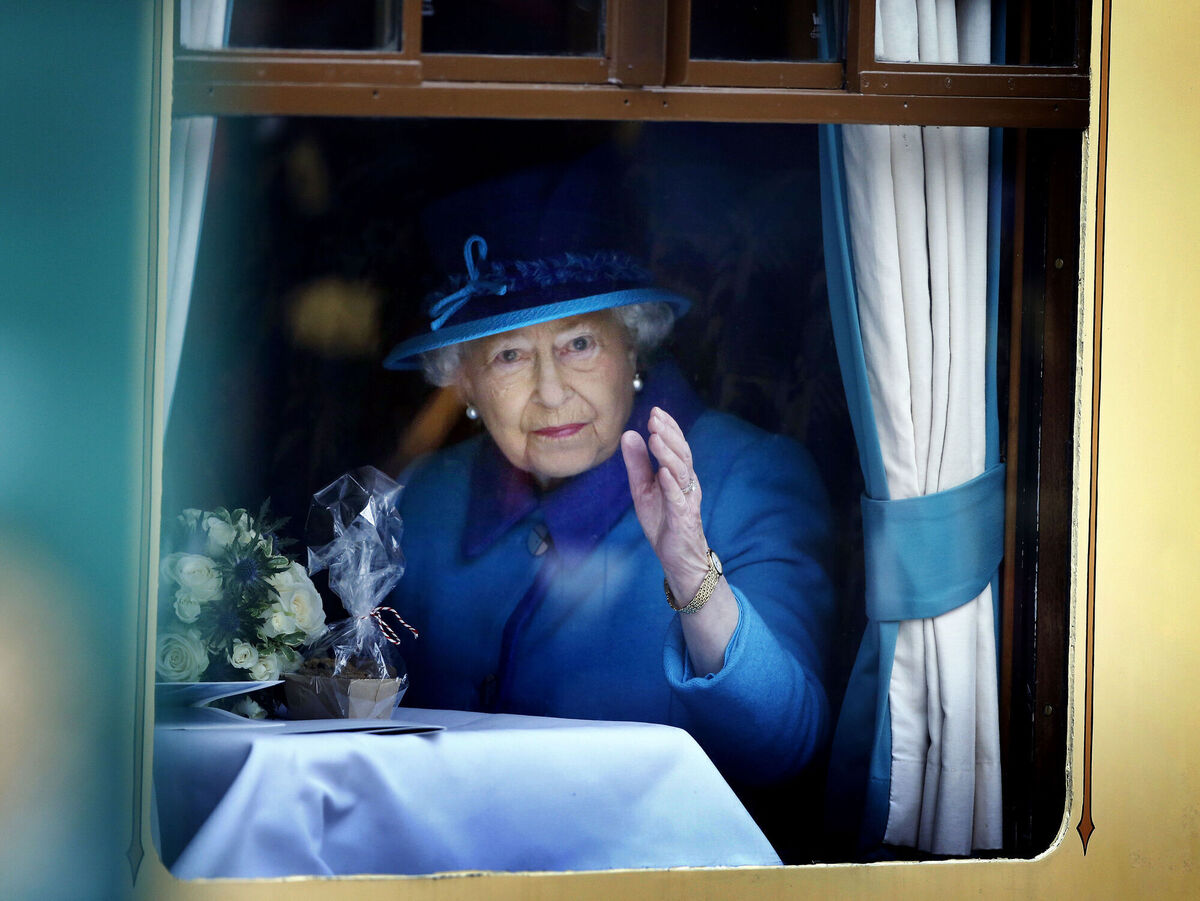 Queen Elizabeth II on the day she became Britain's longest-reigning monarch. Queen Elizabeth II on the day she became Britain's longest-reigning monarch.