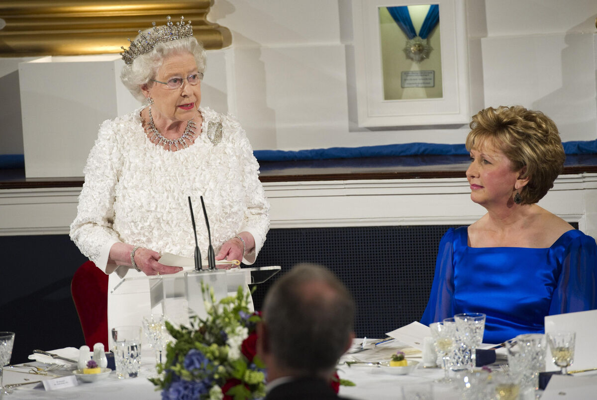 Britain's Queen Elizabeth II at the state dinner with President Mary McAleese at Dublin Castle on May 18, 2011.