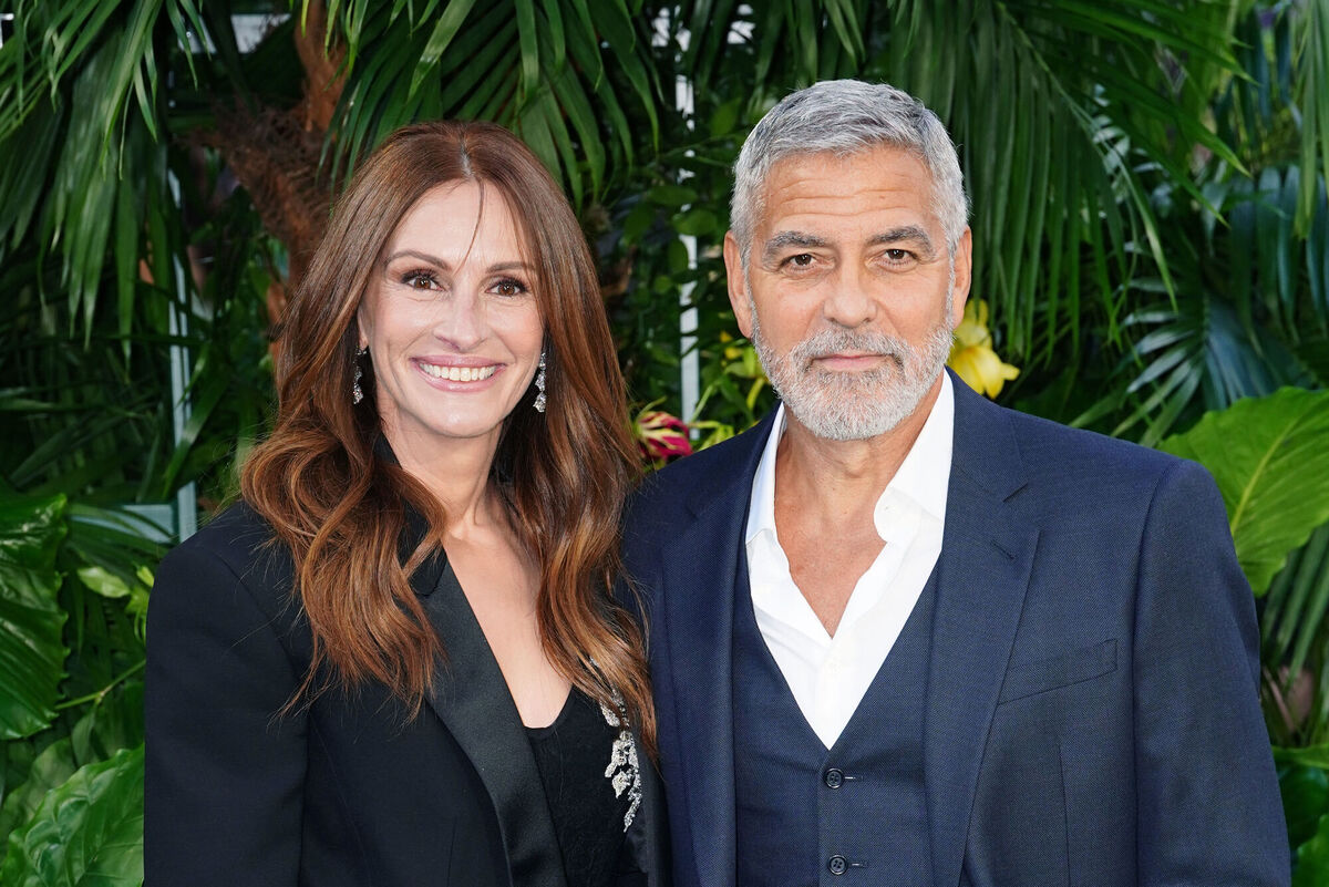 Julia Roberts and George Clooney (right) attend the world premiere of Ticket to Paradise. Picture: Ian West/PA Wire