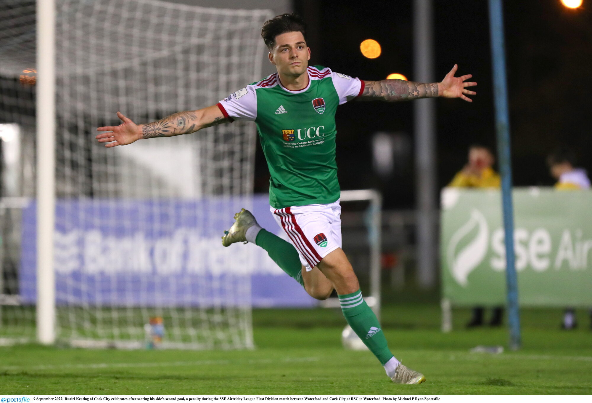 Keating keeps his nerve in chaotic climax to put Rebel Army on brink of title