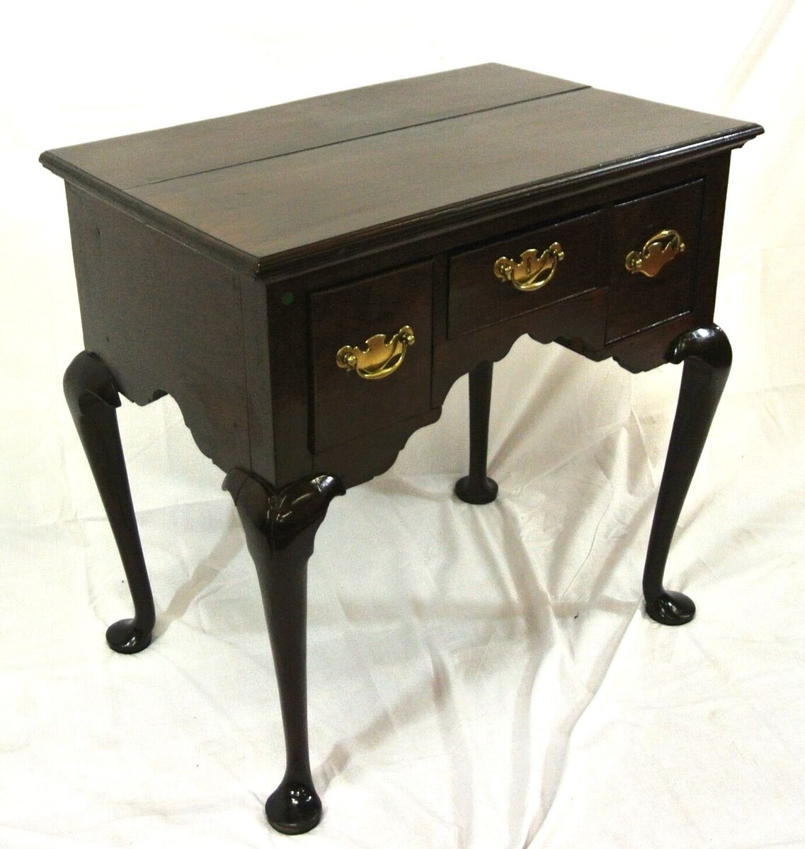 A Georgian lowboy at Woodwards (€300-€400).