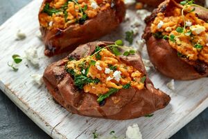 Baked sweet potato with toppings