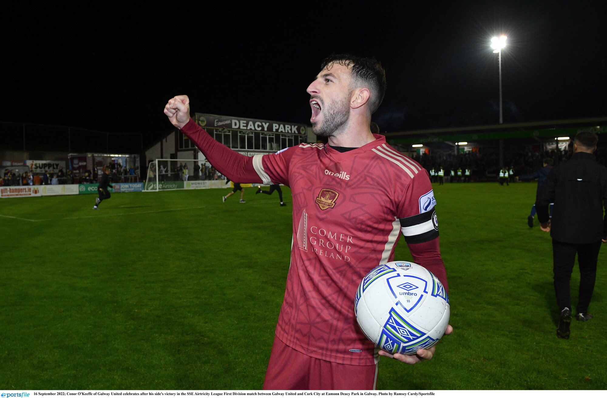 Two goals in two minutes see Galway postpone City's title celebrations