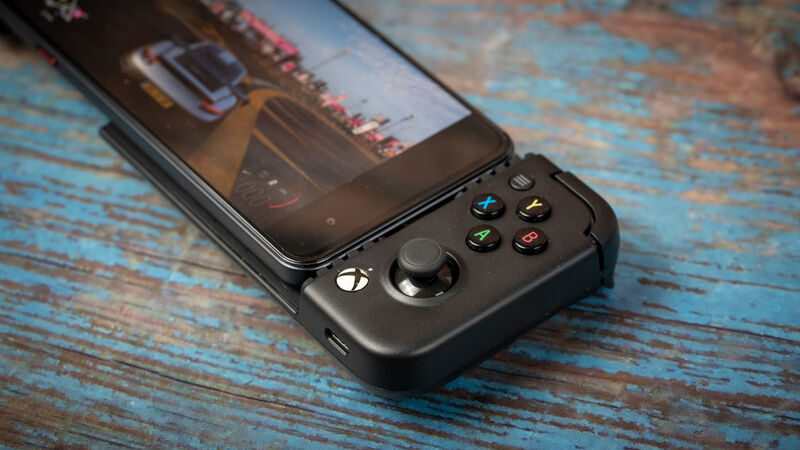 GameSir X2 is spring-loaded to fit most Android phones. Picture: Noel Campion. GameSir X2 is spring-loaded to fit most Android phones. Picture: Noel Campion.