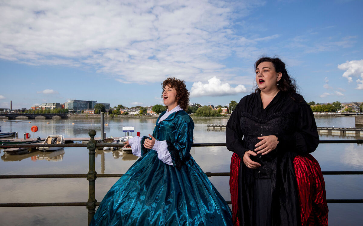 Roisin Walsh and Triona Walsh of Opera Workshop announcing details of Culture Night Limerick 2022 at the Hunt Museum. Picture: Alan Place Roisin Walsh and Triona Walsh of Opera Workshop announcing details of Culture Night Limerick 2022 at the Hunt Museum. Picture: Alan Place