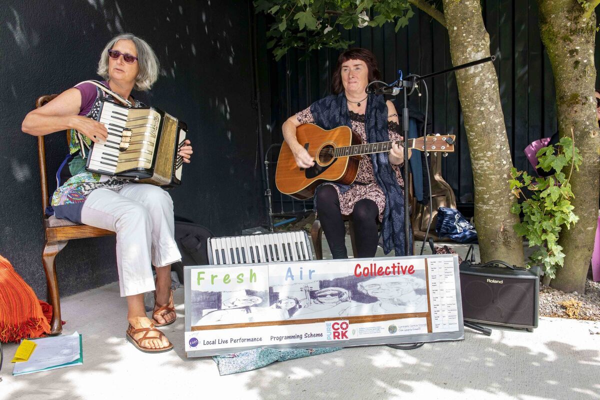 Ruti Lachs and Eileen Healy of Fresh Air Collective play as part of the Chapel Hill School of Art, Macroom. Picture: Brian Lougheed Ruti Lachs and Eileen Healy of Fresh Air Collective play as part of the Chapel Hill School of Art, Macroom. Picture: Brian Lougheed