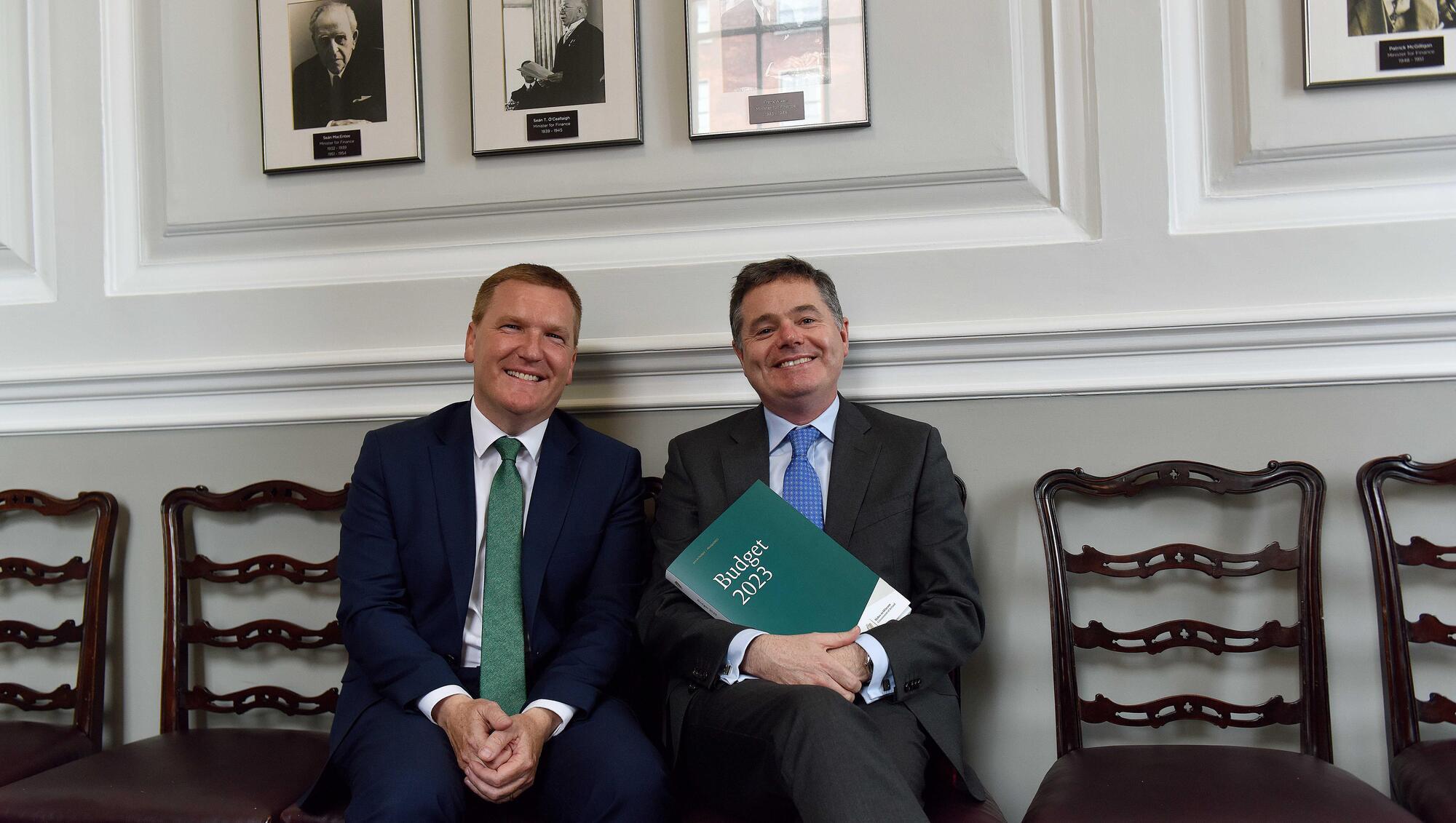Giveaway Budget: GP cards for 430,000 people and €1k tax credits for renters
