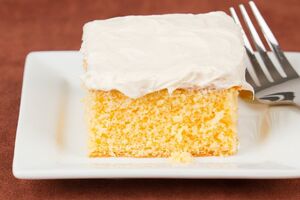 Vanilla Cake Traybake