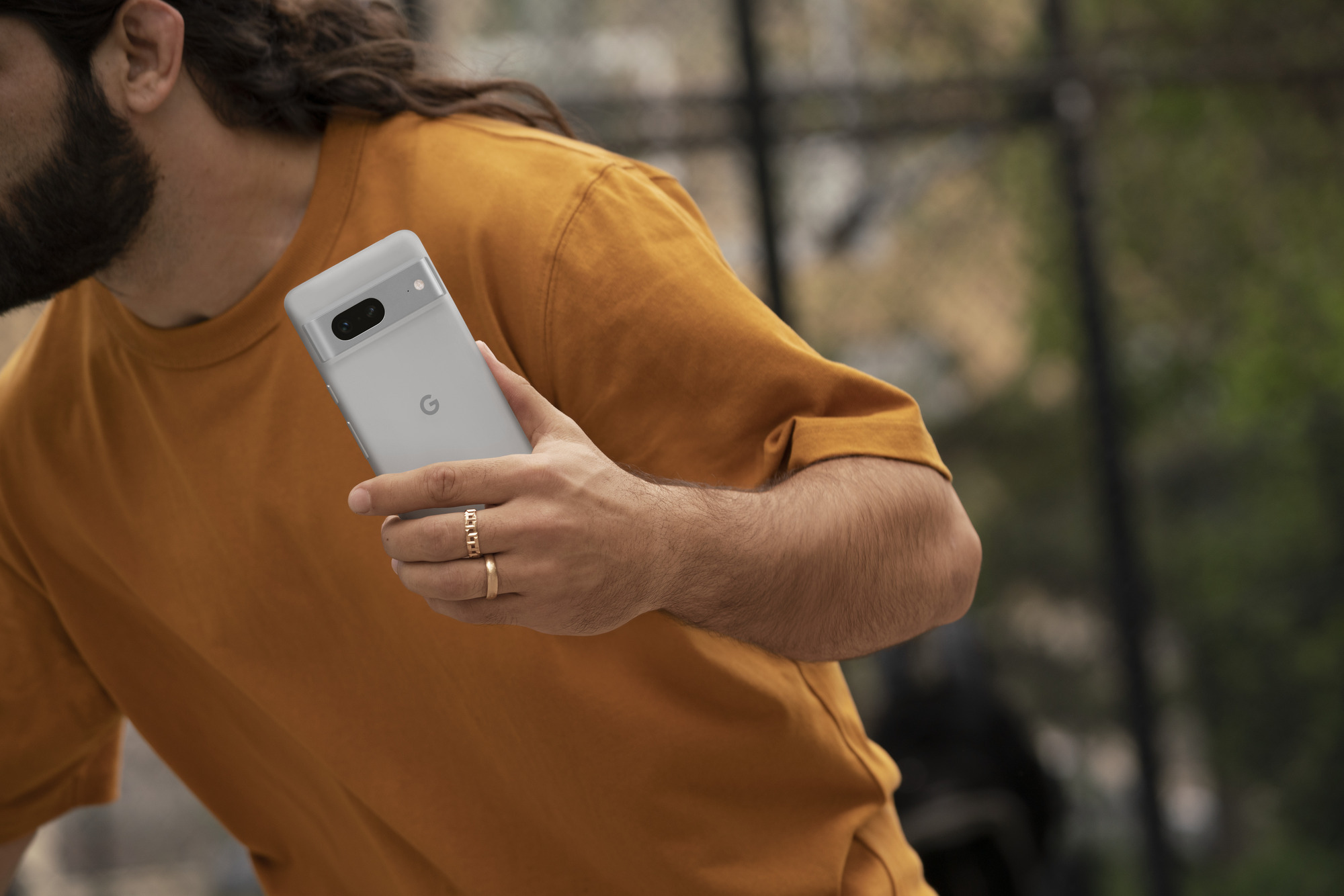 Google unveils Pixel 7 smartphone range and new smartwatch
