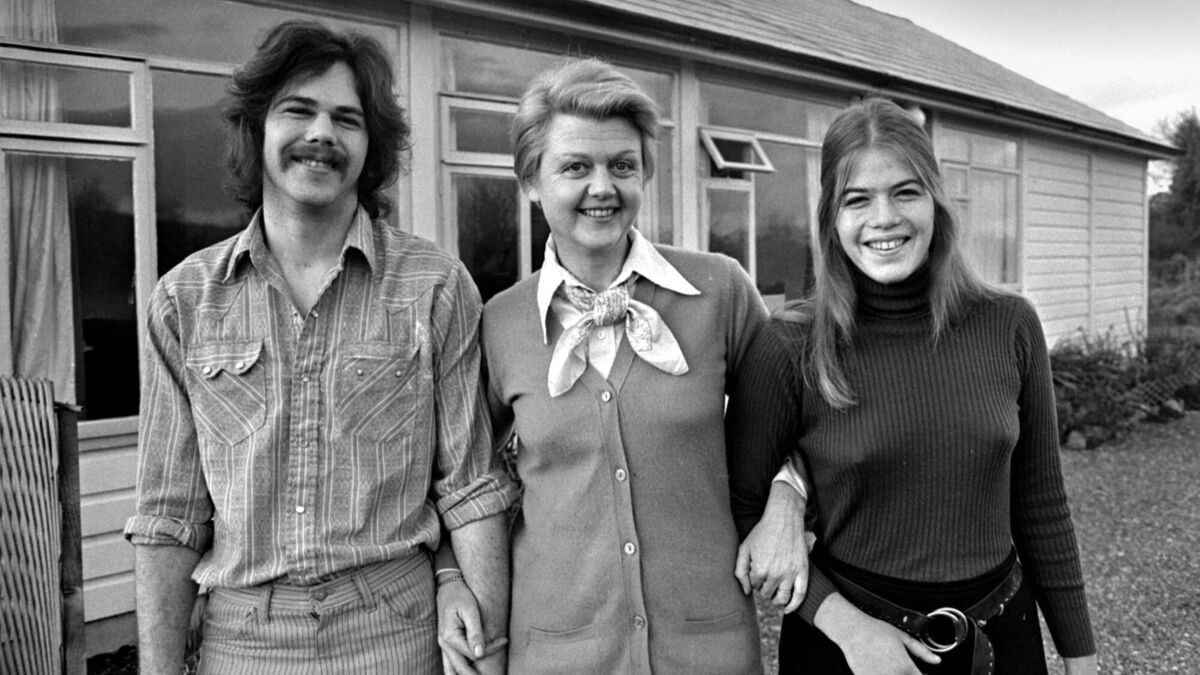 From California to Conna: How Angela Lansbury ended up living in Co Cork - Vimarsana News