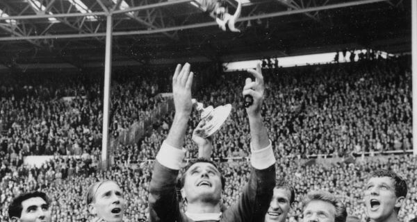 Noel Cantwell with the FA Cup in 1963. He captained Manchester United in the final which they won 3-1 against Leicester City. Noel Cantwell with the FA Cup in 1963. He captained Manchester United in the final which they won 3-1 against Leicester City.