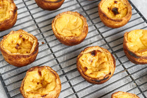 Custard and nutmeg tarts