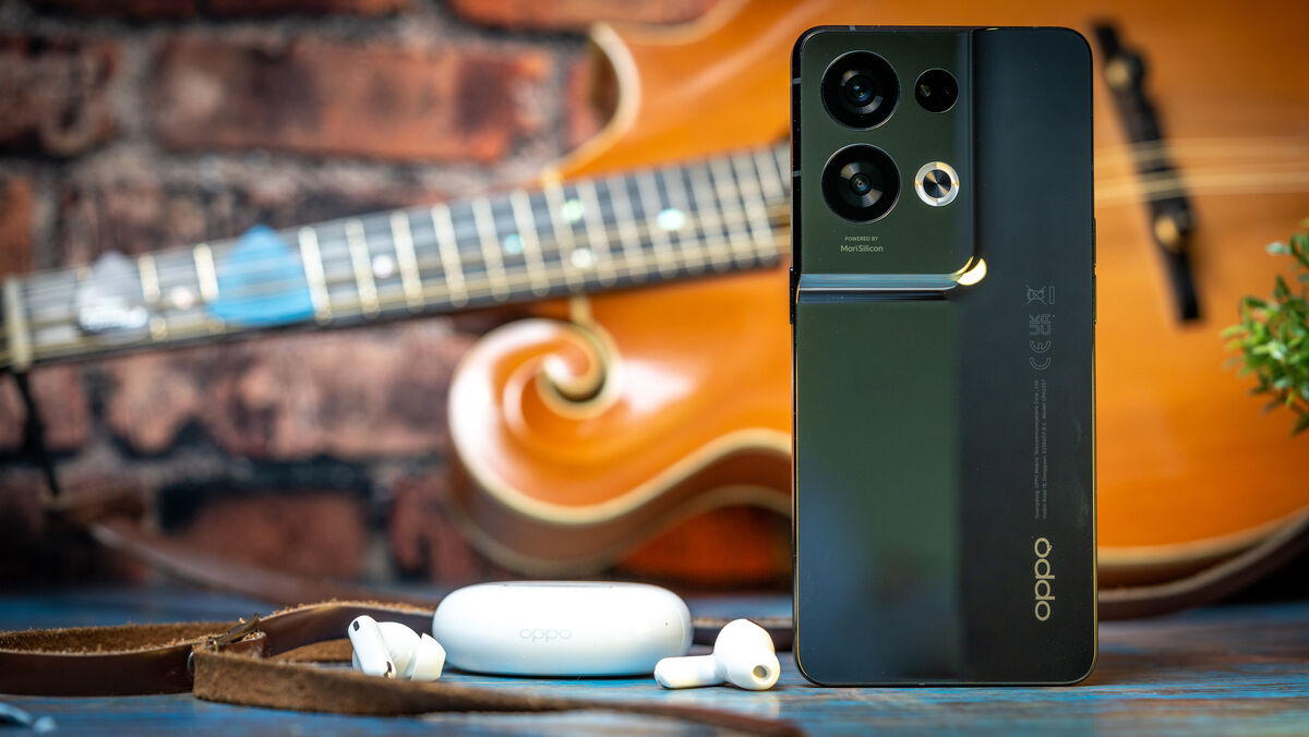 Oppo Reno8 Pro 5G in glazed black. Picture: Noel Campion.