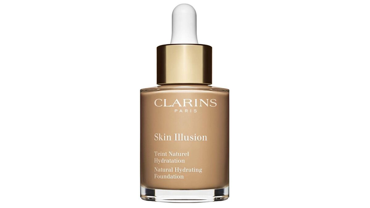 Skin Illusion foundation gives a glowy, light and radiant look.