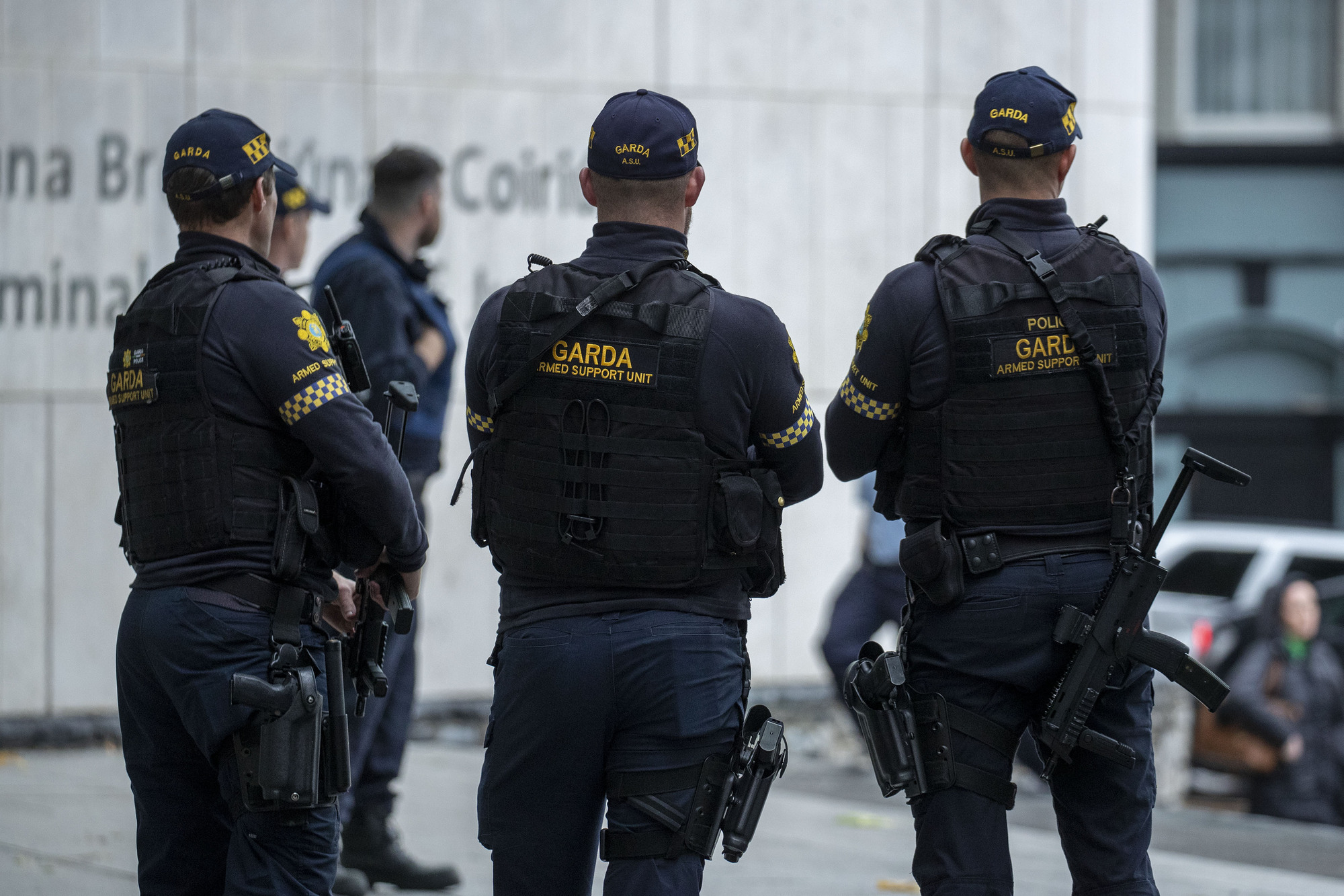 Garda 'intervention' uncovered three AK-47 rifles in boot of IRA member's car, Hutch trial told